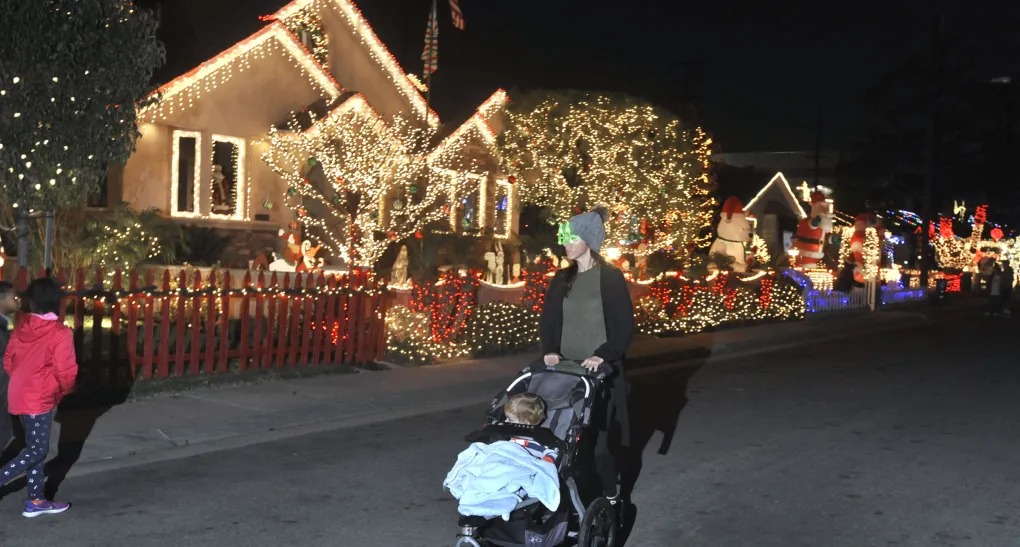 Candy Cane Lane Returns to El Segundo Dec. 14 - Dec. 23